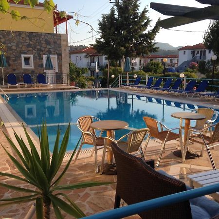 Anaxos Hotel Extérieur photo