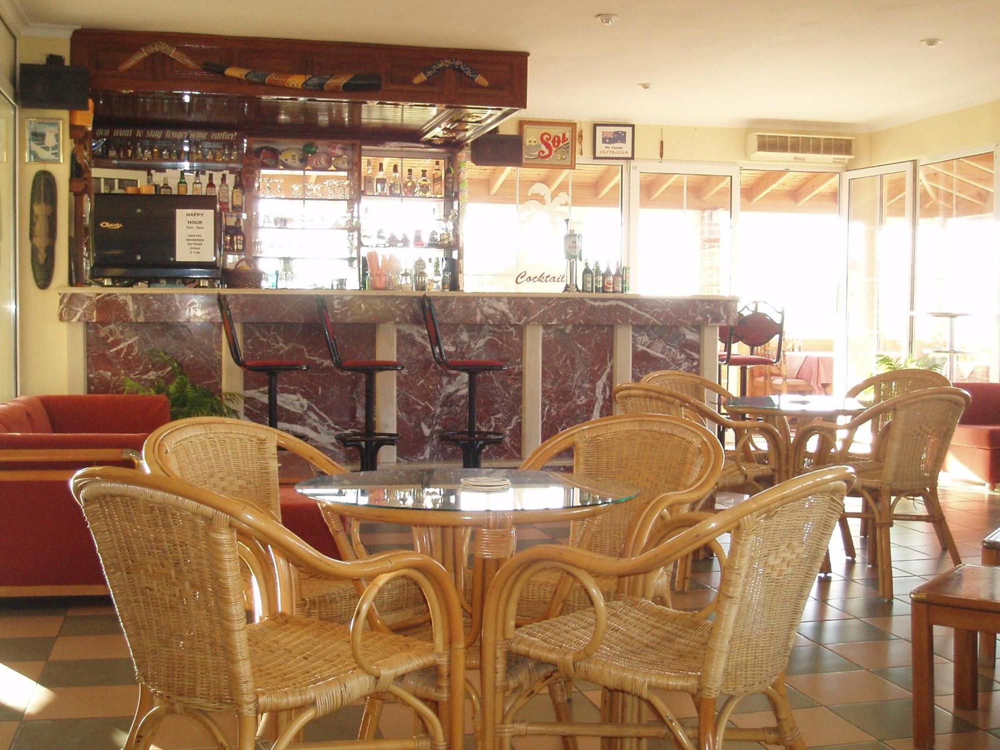 Anaxos Hotel Extérieur photo