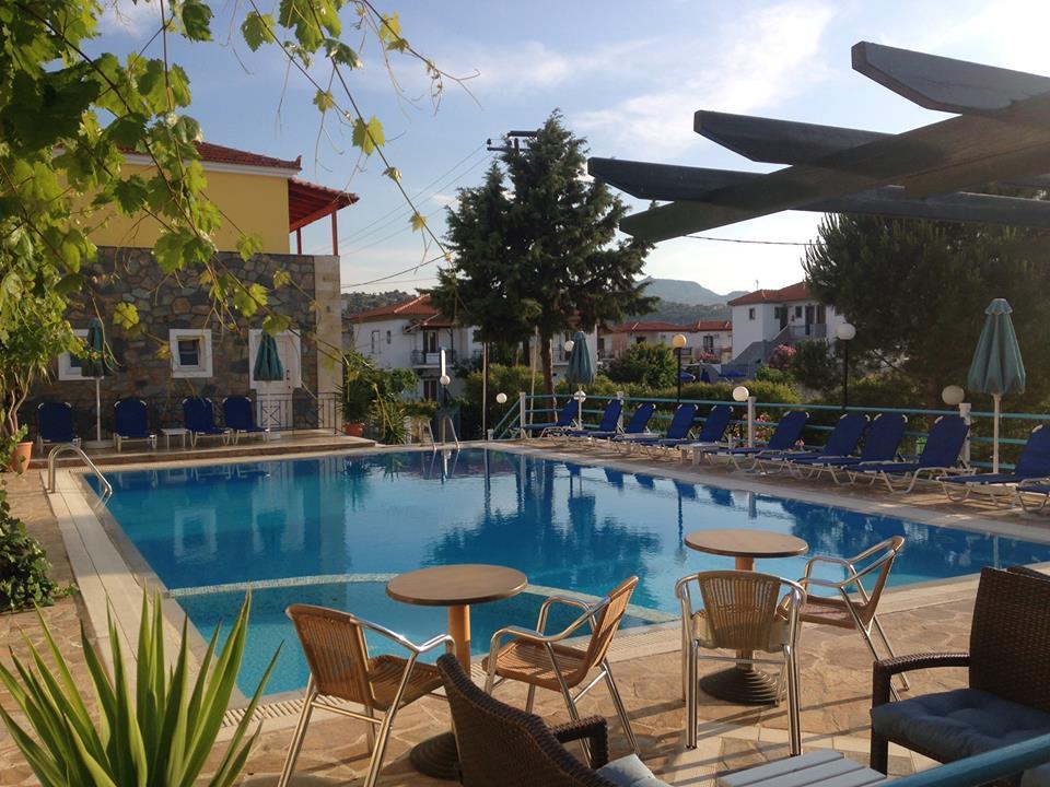 Anaxos Hotel Extérieur photo
